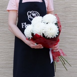 Букет "5 одноголовых белых хризантем в корейской упаковке"