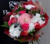 Букет "С Хризантемой, розами и альстромерией"