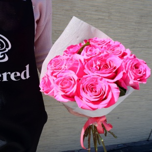 Букет "11 розовых роз в корейской упаковке"