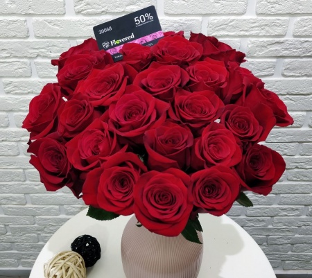 Букет из 25 красных роз Букет из 25 красных роз