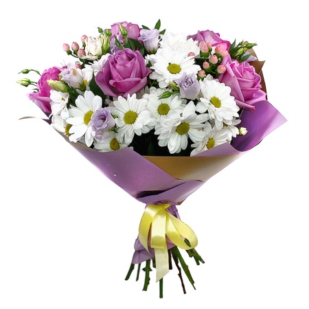 Букет "С Хризантемой и розовыми розами"