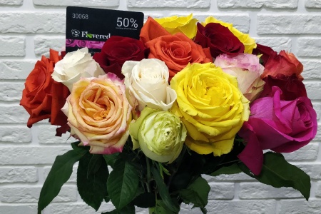 Розы разноцветные микс Розы разноцветные микс